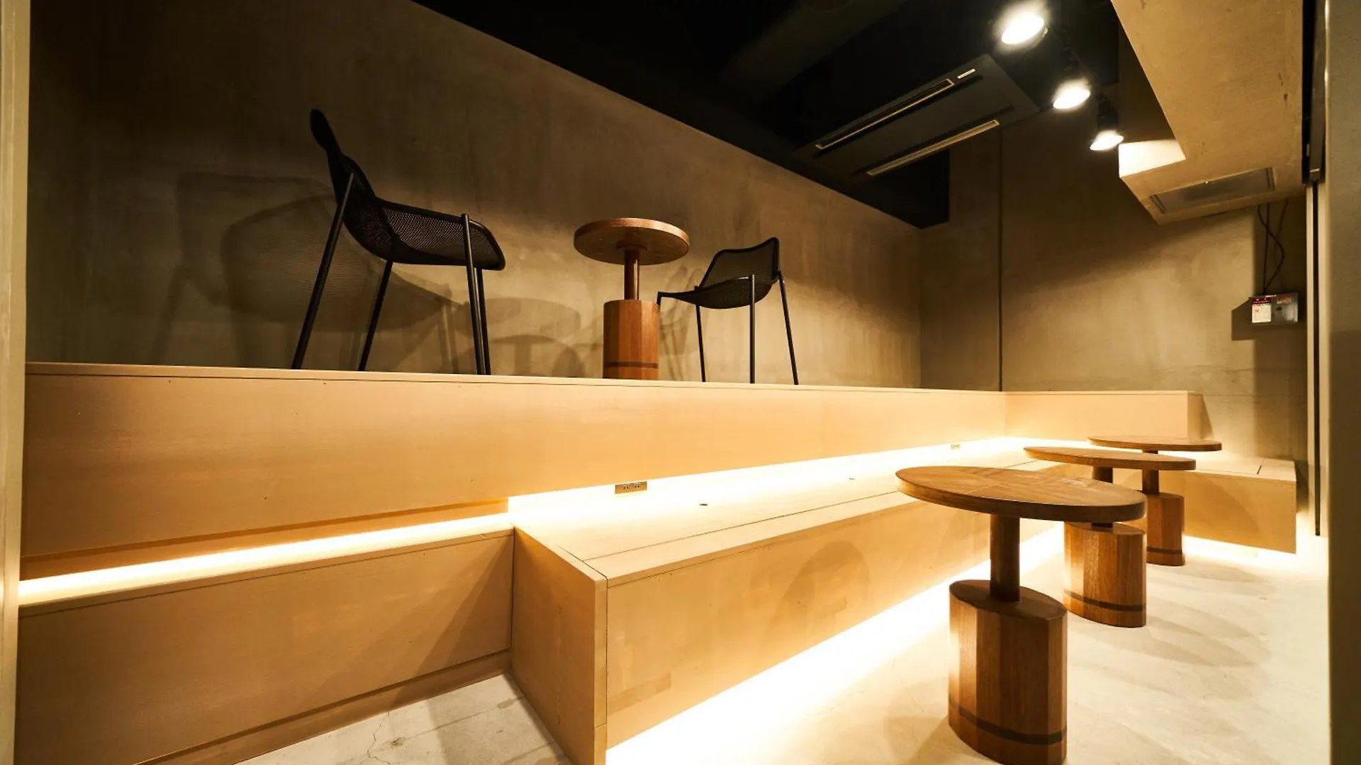 &And Hostel Shinsaibashi East Osaka Japan